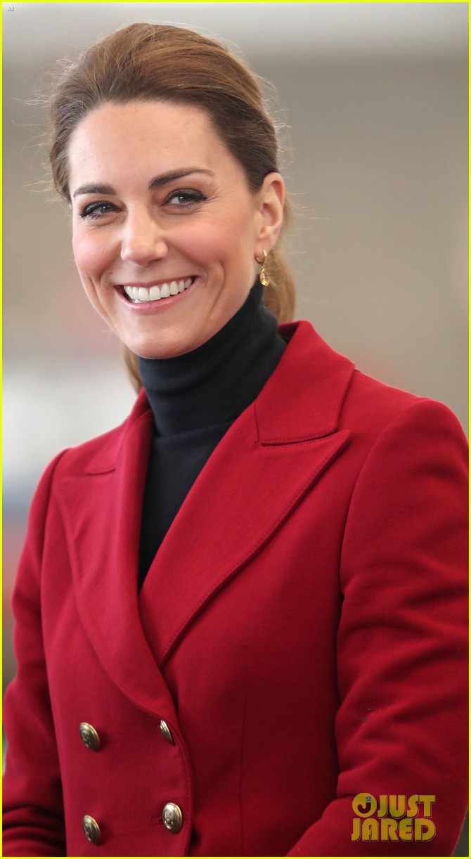 Duchess Kate Middleton Tests Out a Search & Rescue Helicopter After New Nephew's Photo Debut!
