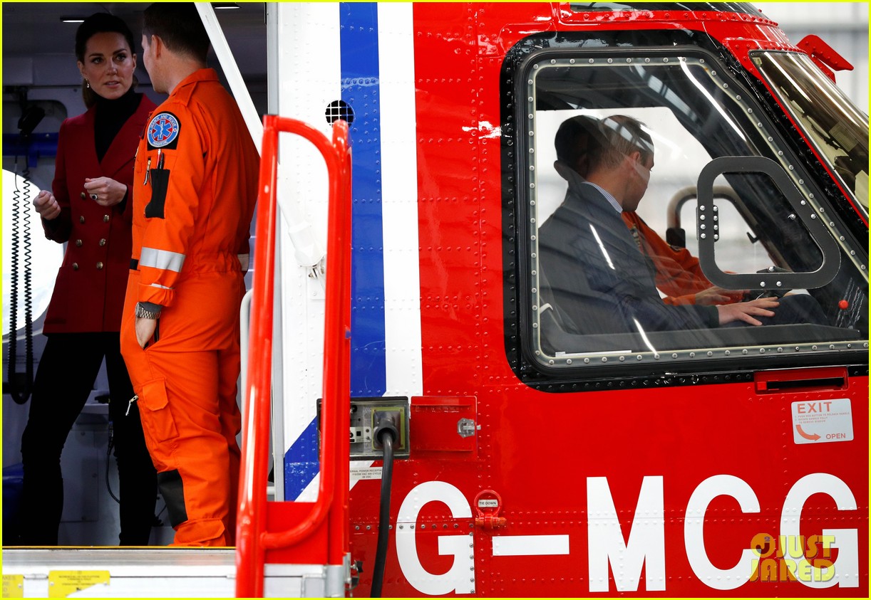 Duchess Kate Middleton Tests Out a Search & Rescue Helicopter After New Nephew's Photo Debut!