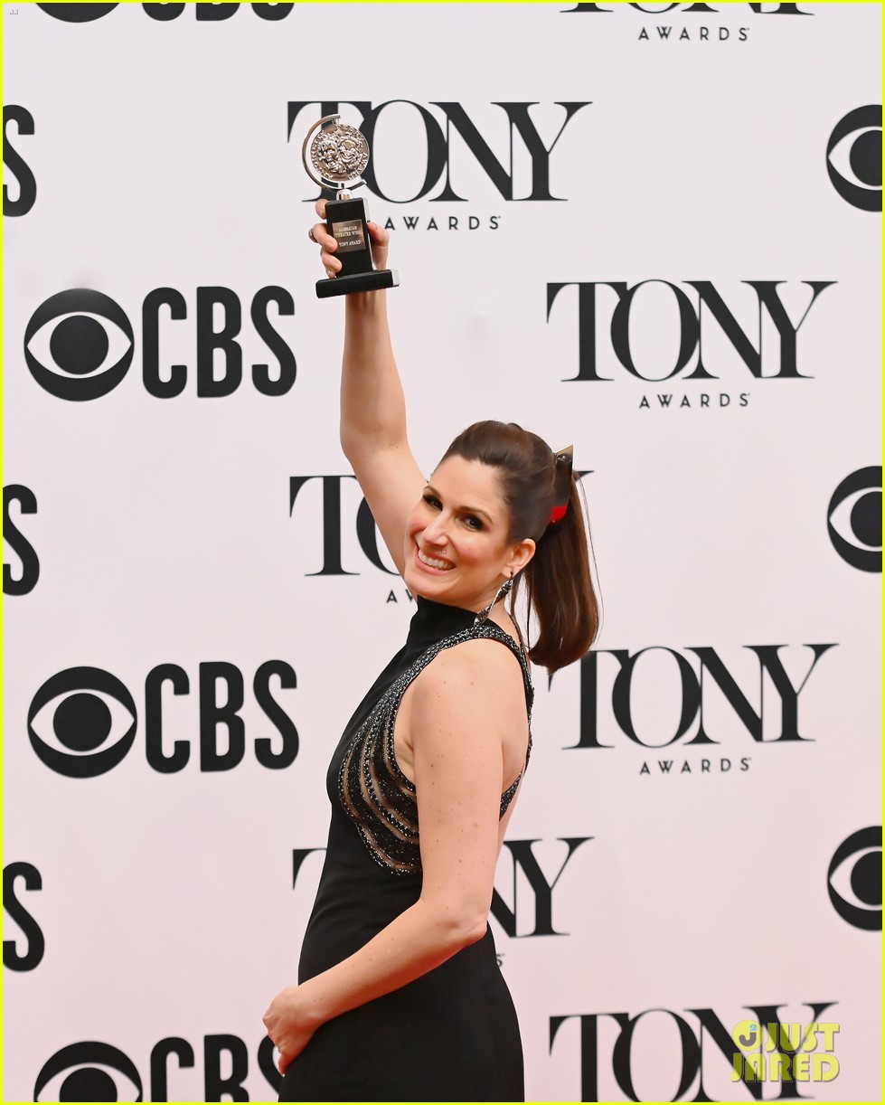 Cher Shares Video of Stephanie J. Block's Standing Ovation at First Performance After Tony Award Win!