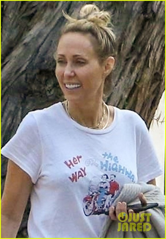 Miley Cyrus Responds To Baker Who Claims She Stole Her 'Abortion Is Healthcare' Cake Idea