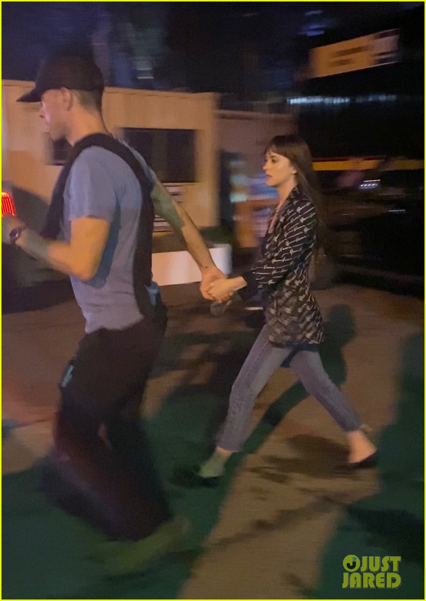 Dakota Johnson & Chris Martin Hold Hands While Leaving the Global Citizen Festival 2019 Together
