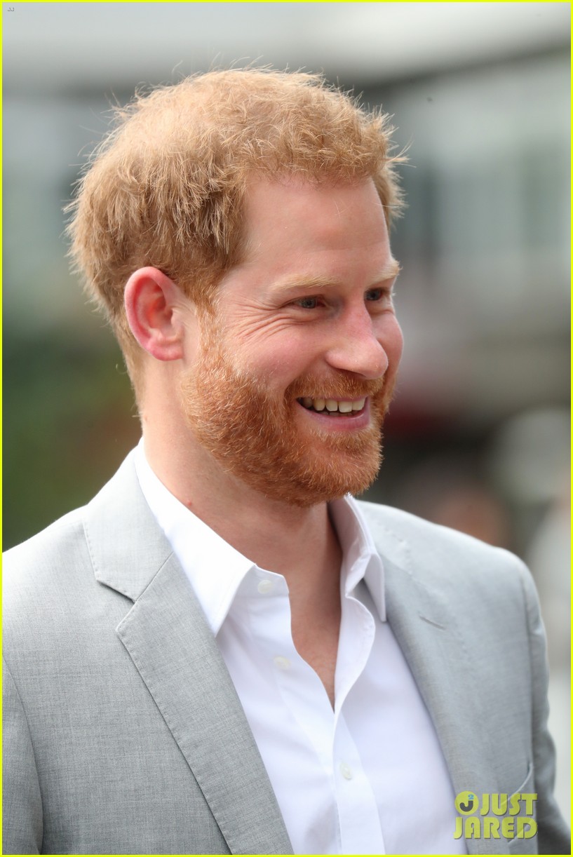Prince Harry Breaks Silence on Controversy Over Flying Private with Meghan Markle & Baby Archie