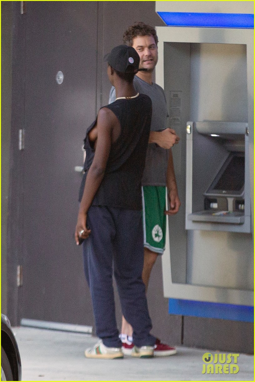 Joshua Jackson & Jodie Turner-Smith Share a Kiss, Look So Happy Amid Marriage Rumors
