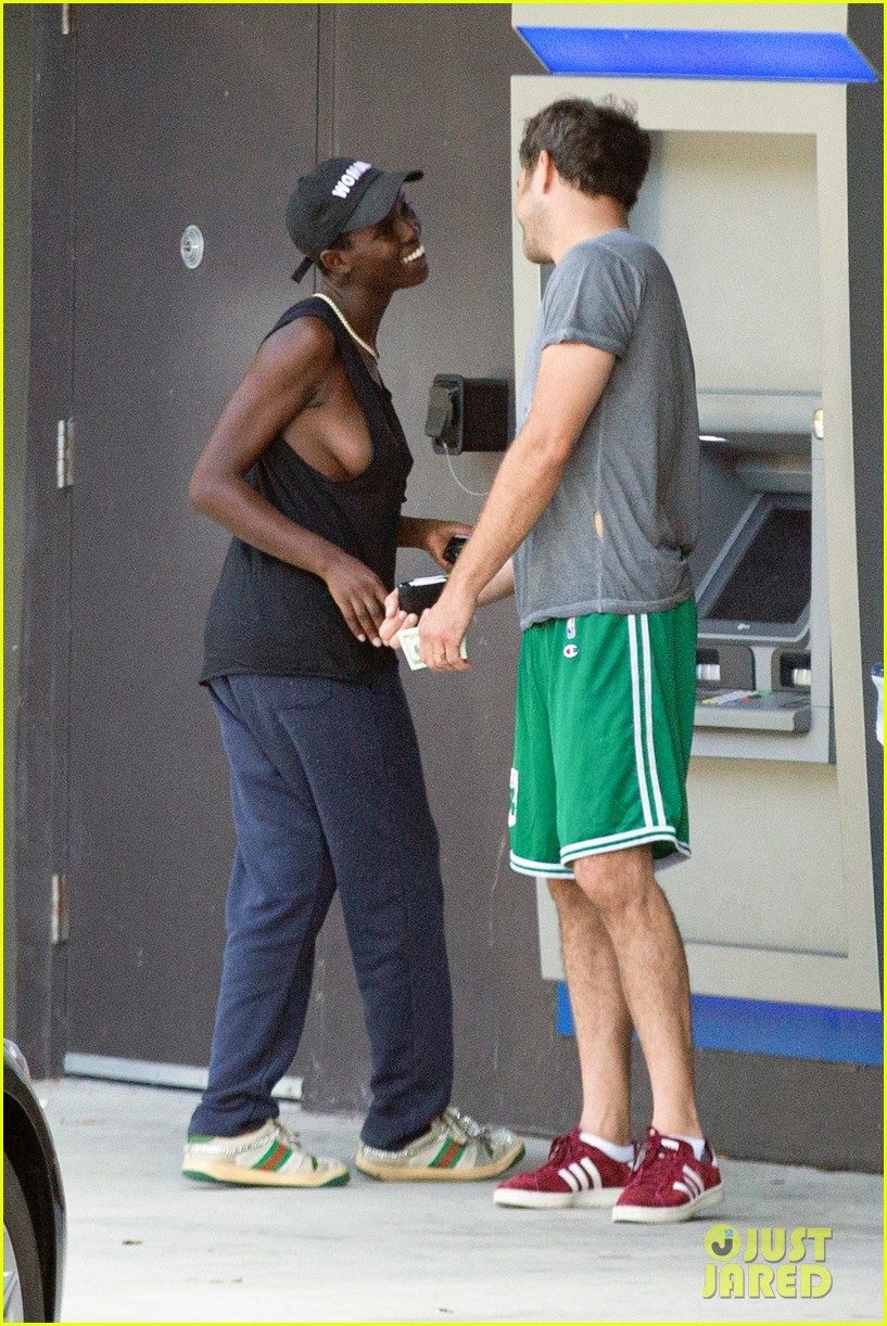 Joshua Jackson & Jodie Turner-Smith Share a Kiss, Look So Happy Amid Marriage Rumors