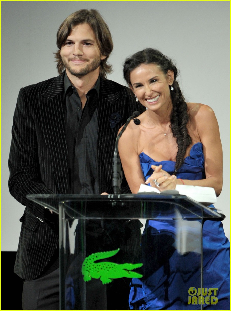 Demi Moore Speaks About Ashton Kutcher Relationship, Reveals She Suffered Miscarriage at 6 Months with His Baby