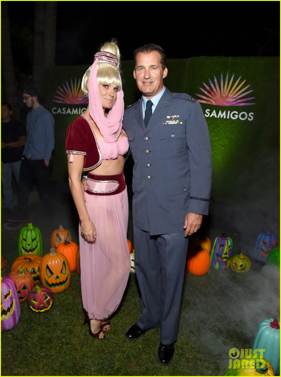 Cindy Crawford & Rande Gerber Go Back to the 60s for Casamigos Halloween Party!