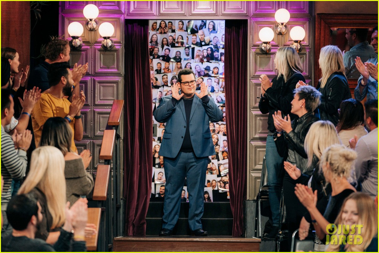 Josh Gad Shares His Hilarious Idina Menzel Impression on 'Late Late Show' - Watch Here!
