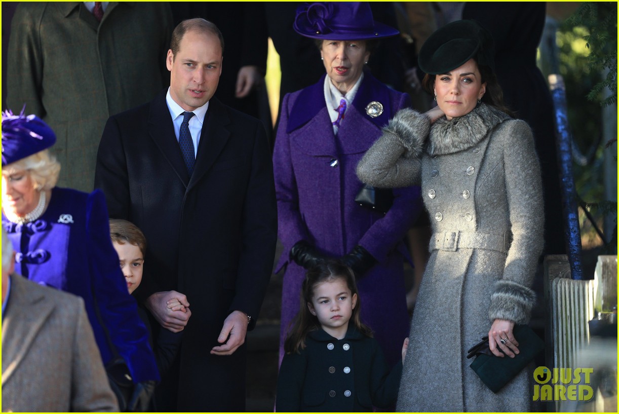 Video of Princess Charlotte Showing Off Her Curtsy Goes Viral!