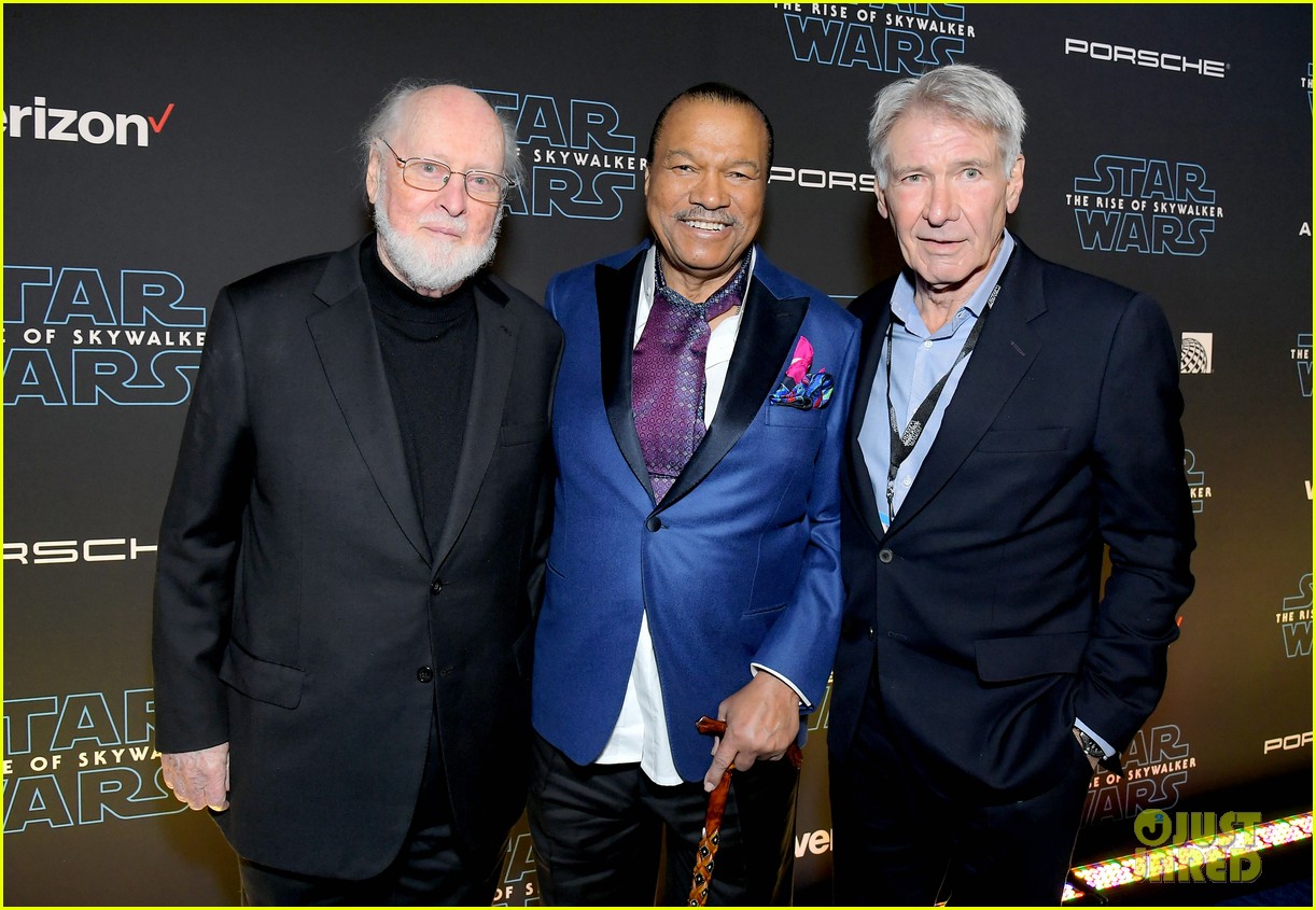 Harrison Ford Joins Mark Hamill & 'Star Wars' Cast at 'Rise of Skywalker' Premiere!