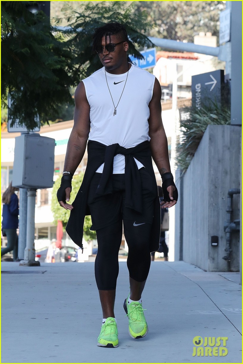 NFL Player Ryan Russell & Boyfriend Corey O'Brien Show Off PDA Ahead of Boxing Class