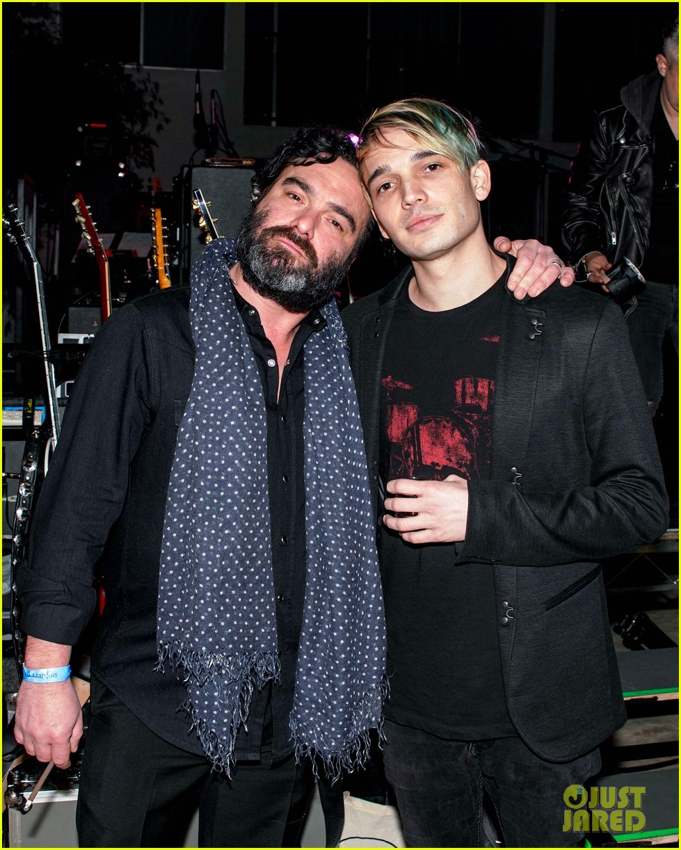 Miley Cyrus Covers The Doors' 'Roadhouse Blues' At 'Morrison Hotel' Anniversary Party
