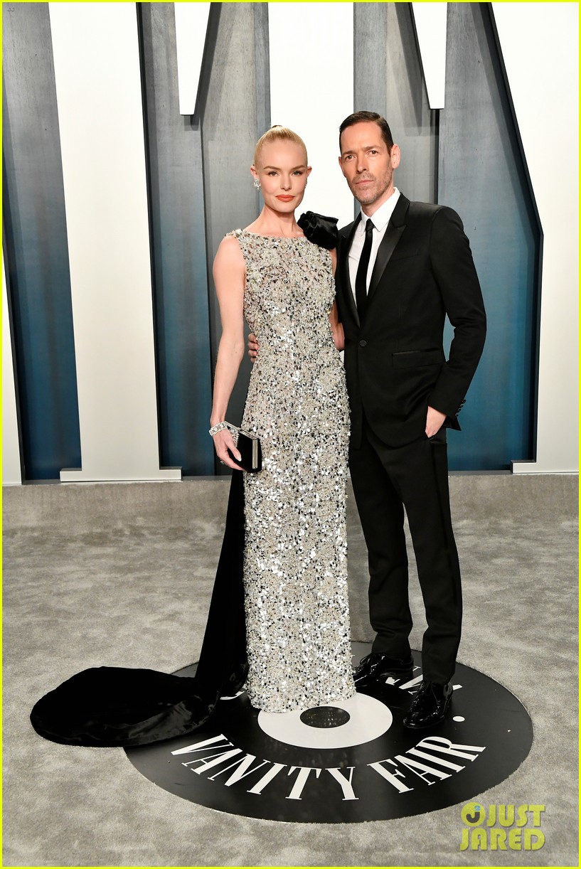 Olivia Wilde Reveals The Hilarious Pros & Cons of Her Vanity Fair Oscar Party Outfit! - Just Jared - Celebrity News and Gossip | Entertainment Olivia Wilde Reveals The Hilarious Pros & Cons of Her Vanity Fair Oscar Party Outfit! - Just Jared - Celebrity News and Gossip | Entertainment