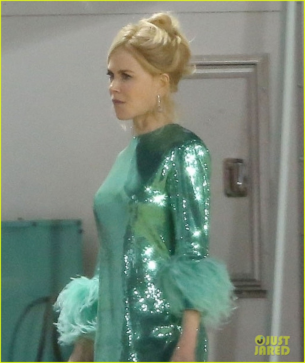 nicole kidman green dress oscars nicolekidman's chartreuse Dior by John Galliano dress for the 1997 Oscars will forever be remembered as one of the best red carpet looks ever wornnot just because it was beautiful, but because