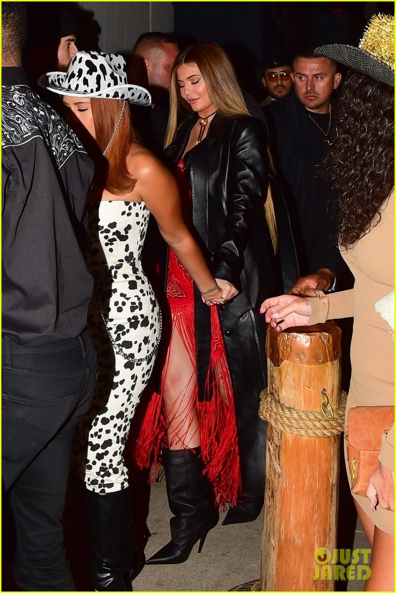 Kylie Jenner Rocks Caramel Long Hair at Western-Themed Party!