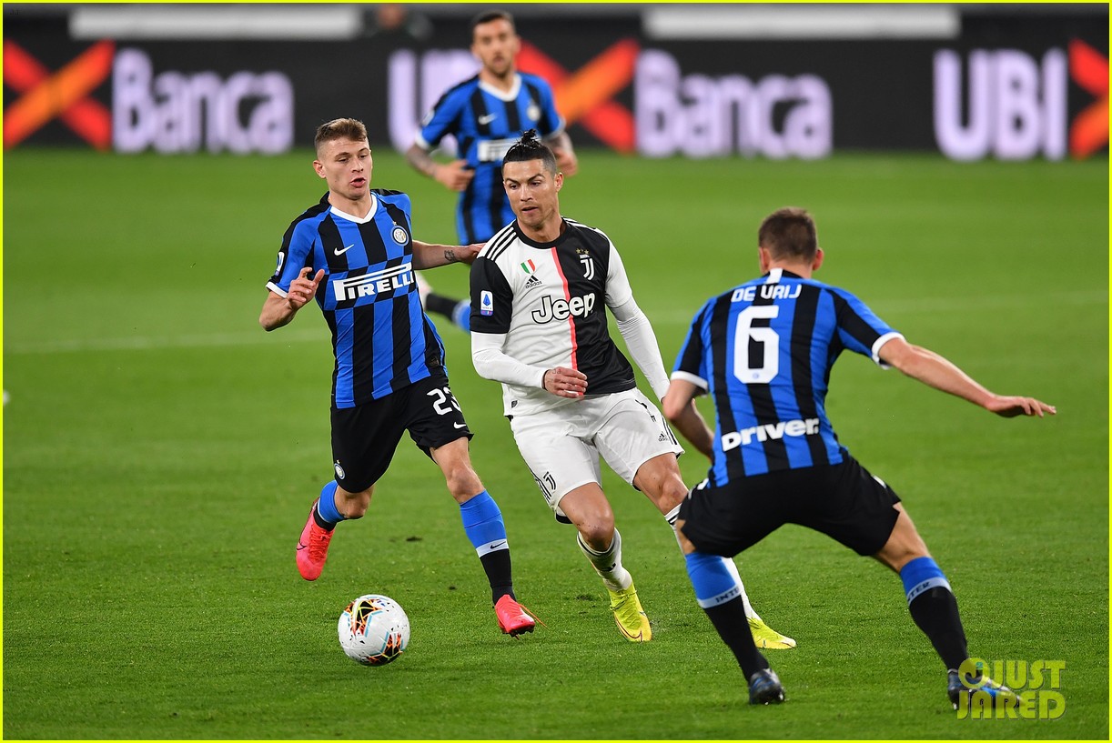 Cristiano Ronaldo Plays 1,000th Soccer Game to Empty Stadium in Italy Amid Coronavirus Fears | Just Jared