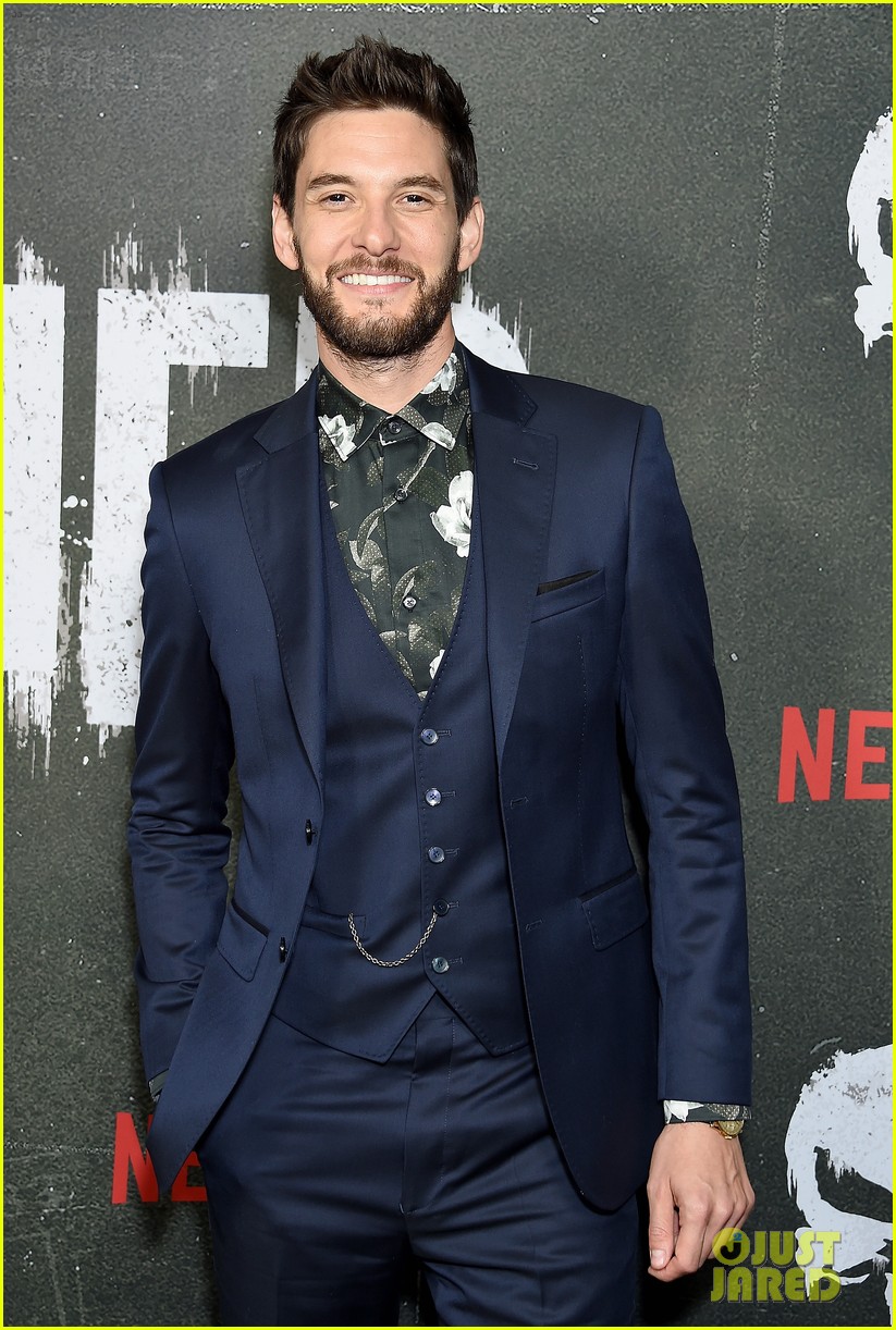 Julianne Hough & Westworld's Ben Barnes Photographed Together While Brooks Laich Quarantines Separately