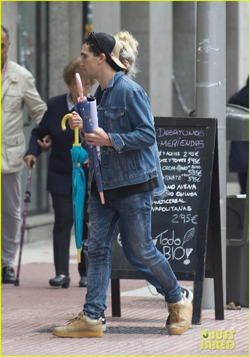 Money Heist's Jaime Lorente & Maria Pedraza Wear Matching Denim Jackets in Throwback Pictures