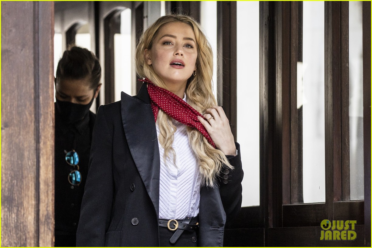 Amber Heard Had No Visible Injuries From Alleged Fight With Johnny Depp, Hollywood Stylist Testifies