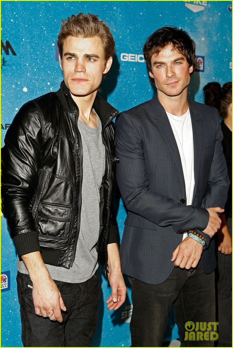 Ian Somerhalder & Paul Wesley's Latest Tweets Will Make You Miss 'The Vampire Diaries'