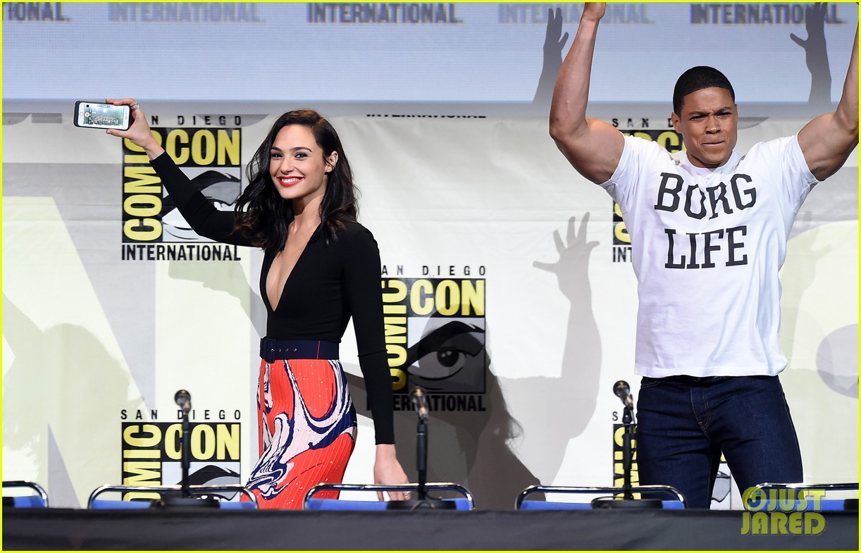 Ray Fisher Fires Back at W.B. for Trying to Discredit Him Amid 'Justice League' Investigation