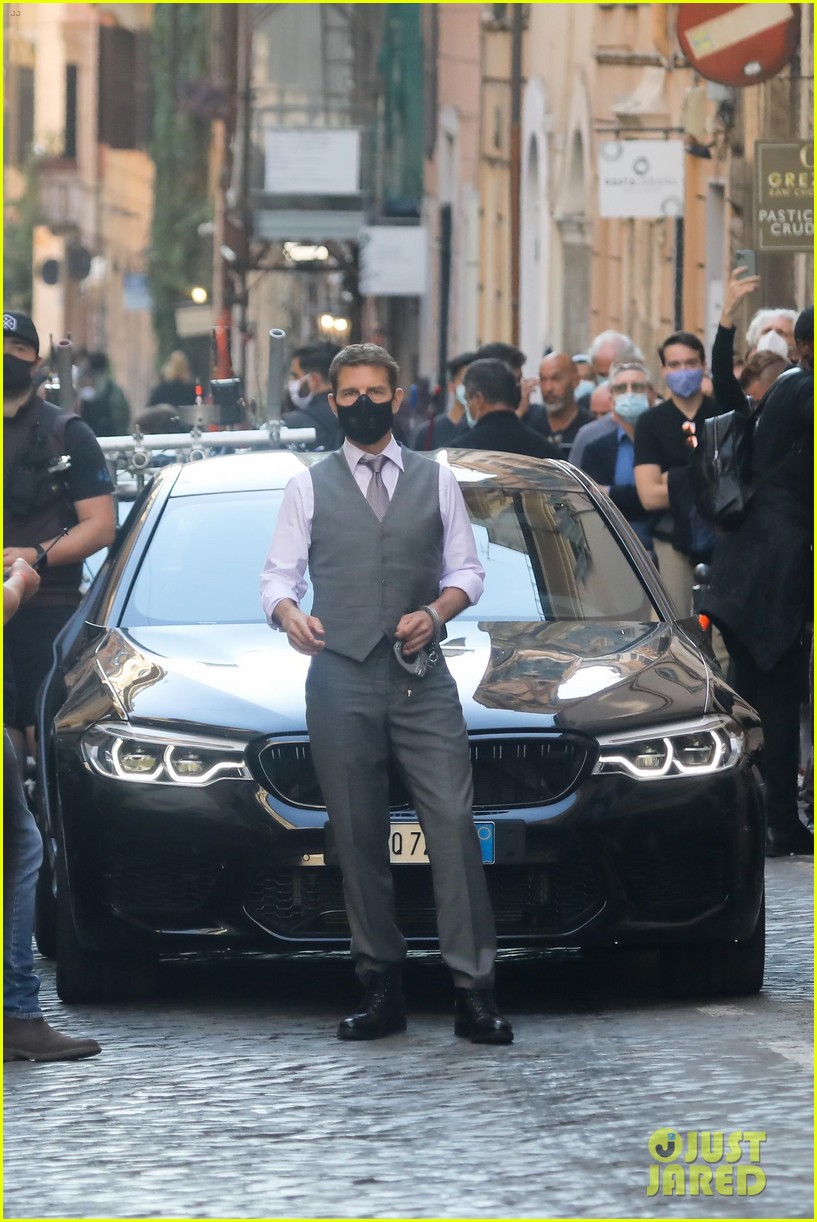 Tom Cruise Continues to Film Car Chase Scene in Rome & These Photos Are Action-Packed!
