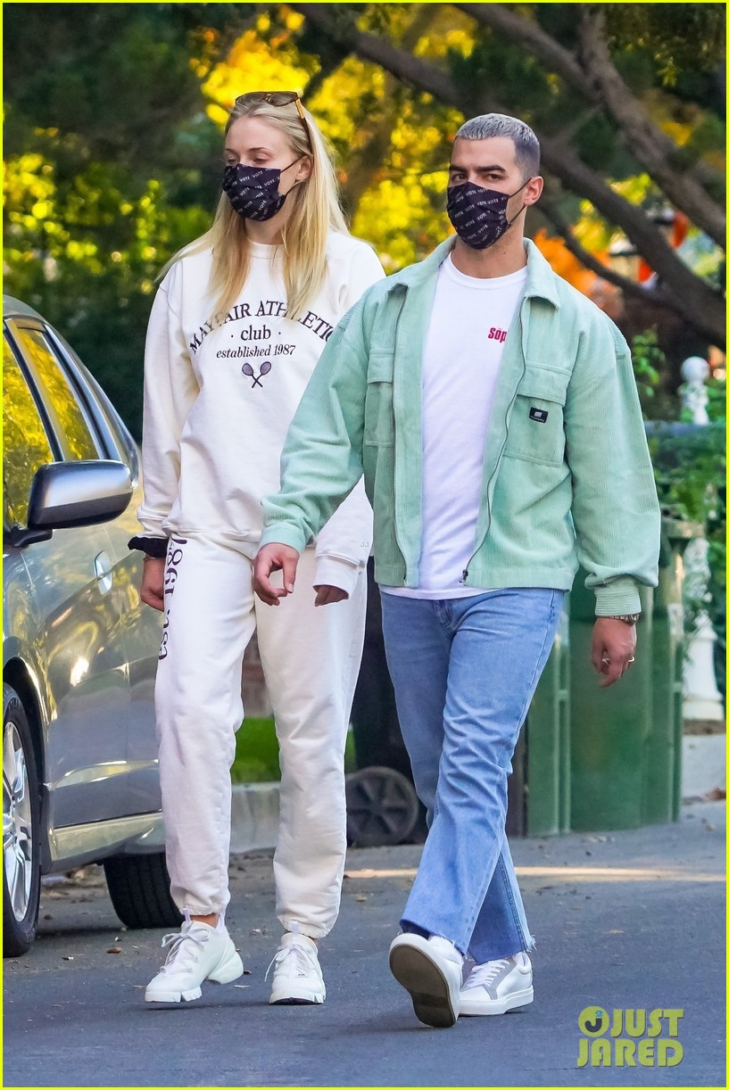 Joe Jonas & Sophie Turner Emerge in Their Face Masks for Stroll Around the Neighborhood
