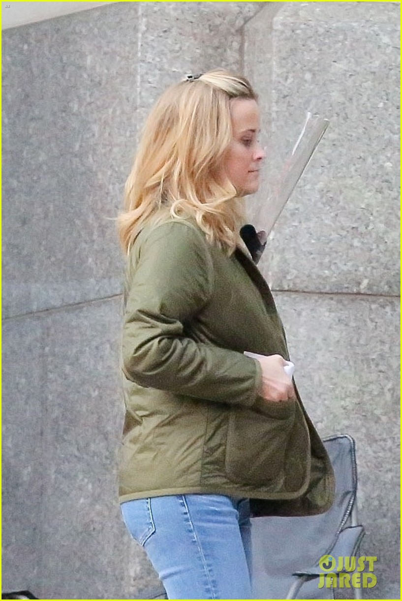Reese Witherspoon Wears a Face Shield While Arriving to Film 'The Morning Show' in LA