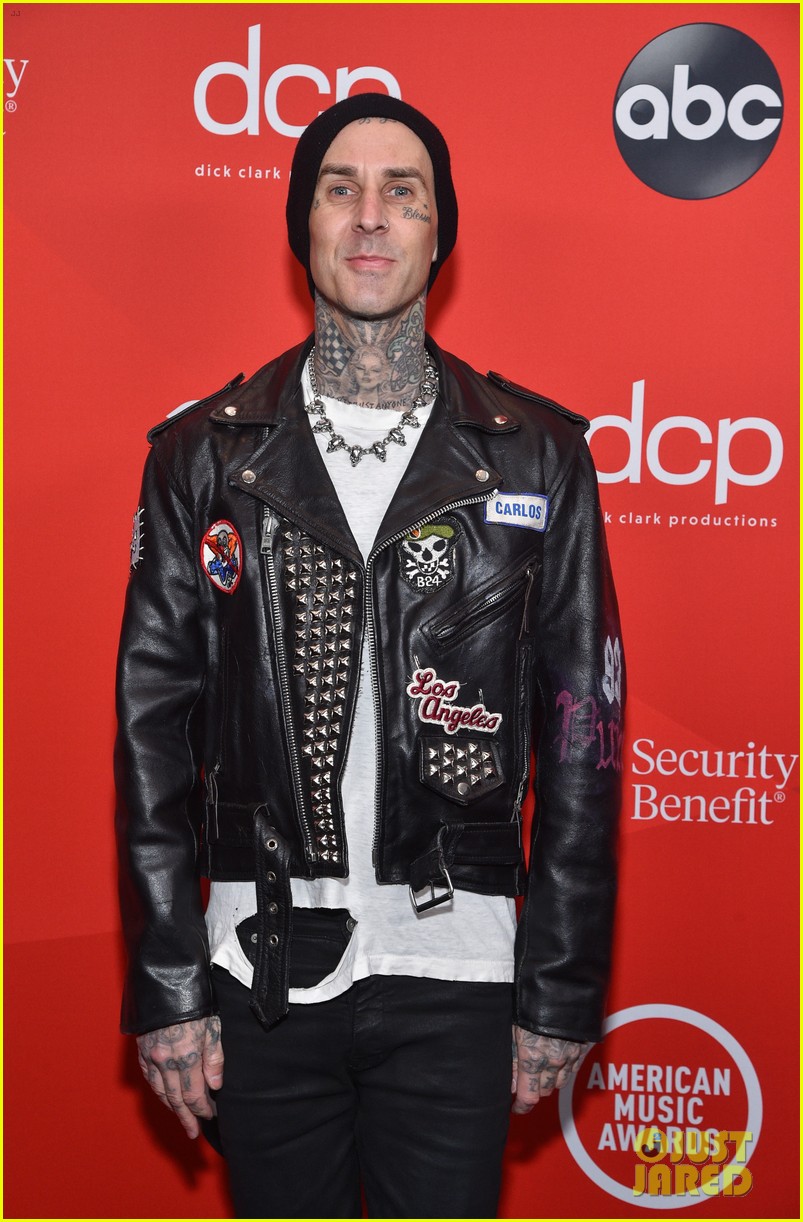 Megan Fox & Machine Gun Kelly Make Red Carpet Debut at American Music Awards 2020