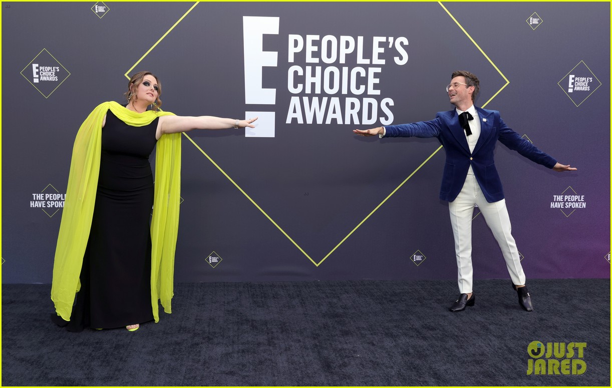 Giuliana Rancic, Brad Goreski, & E! Red Carpet Hosts Step Out for People's Choice Awards 2020