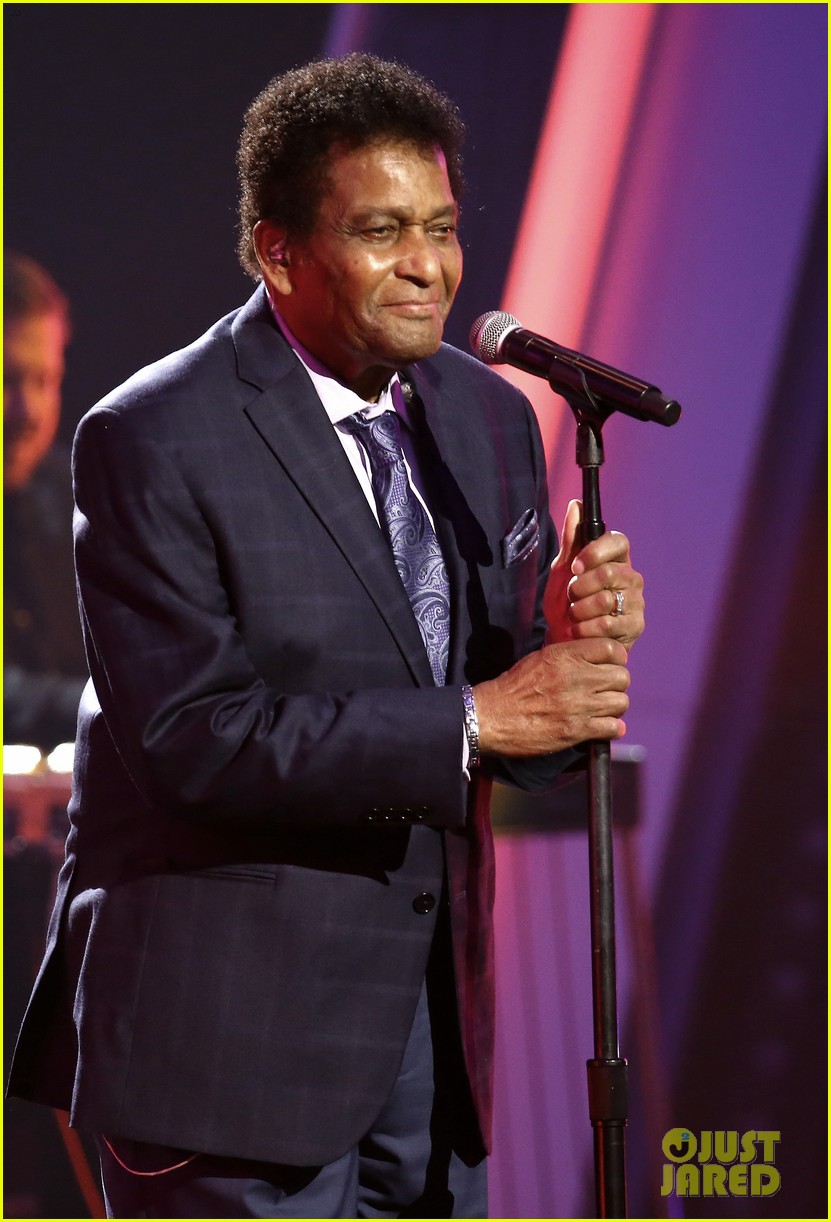 Country Music Legend Charley Pride Has Died at 86 from COVID-19 Complications - Just Jared - Celebrity News and Gossip | Entertainment