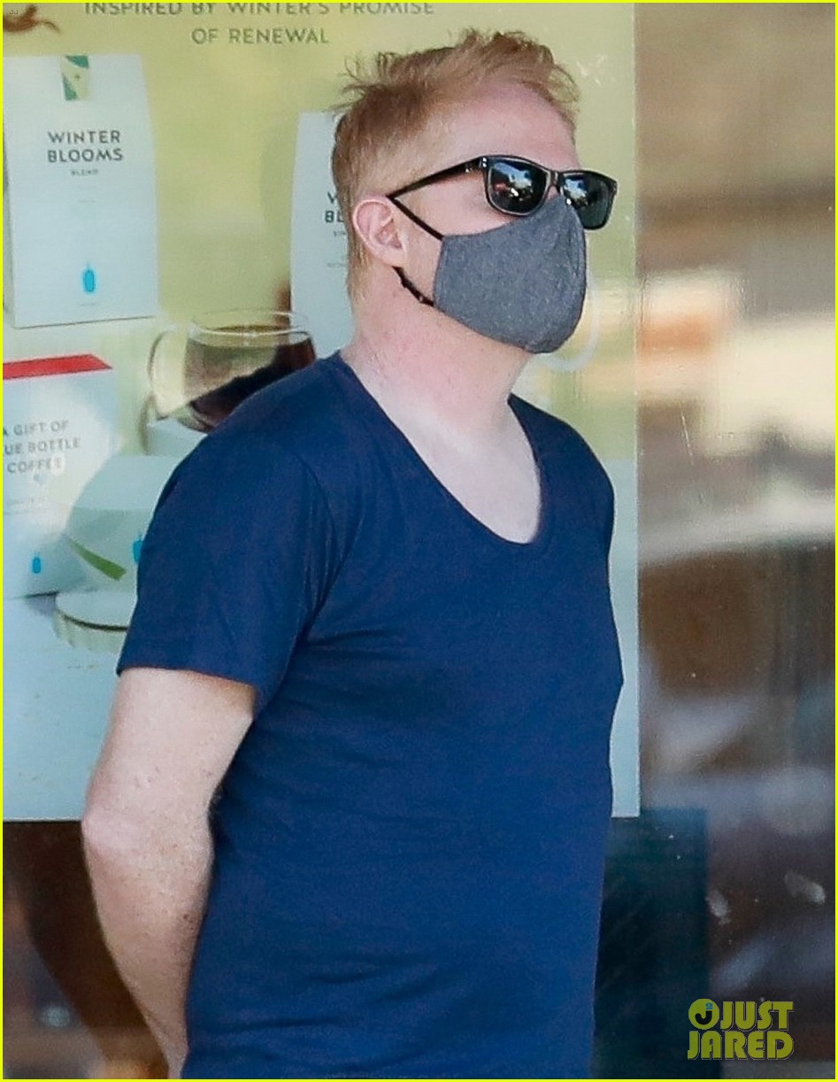 Jesse Tyler Ferguson Starts Off His Morning with a Coffee Run
