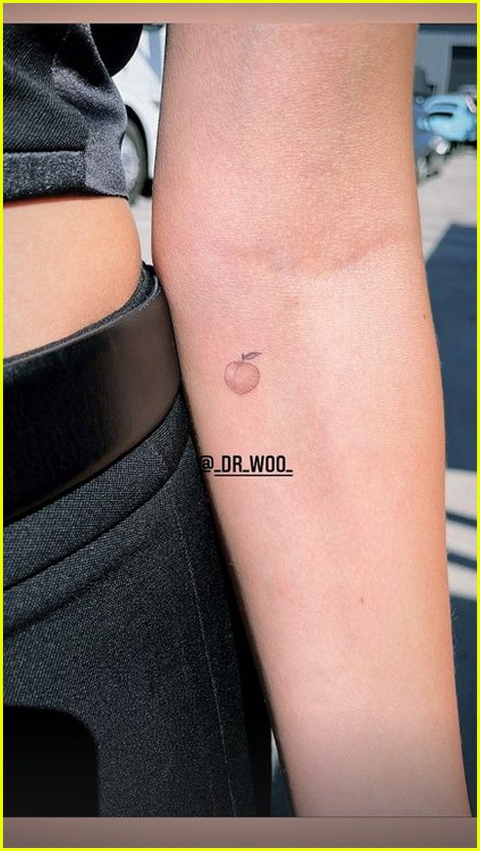 Hailey Bieber Gets a Matching Tattoo in Honor of Husband Justin Bieber's New Song!