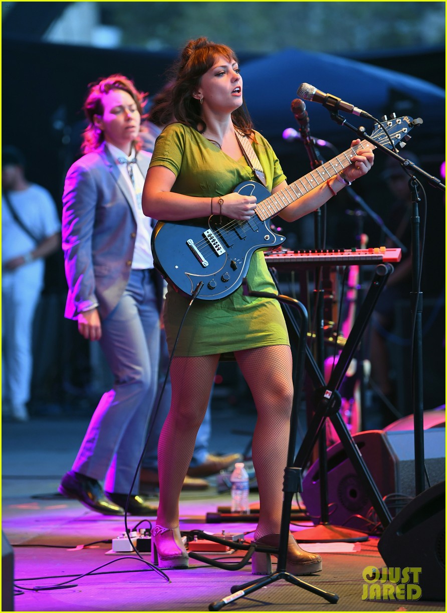 Singer Angel Olsen Comes Out as Gay, Introduces Fans to Her Partner