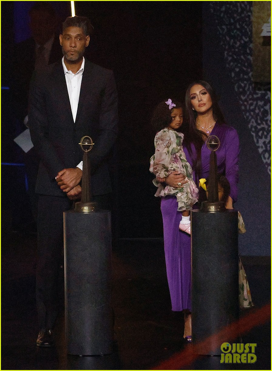vanessa bryant purple dress hall of fame Vanessa Bryant's Touching Speech at Hall of Fame Ceremony