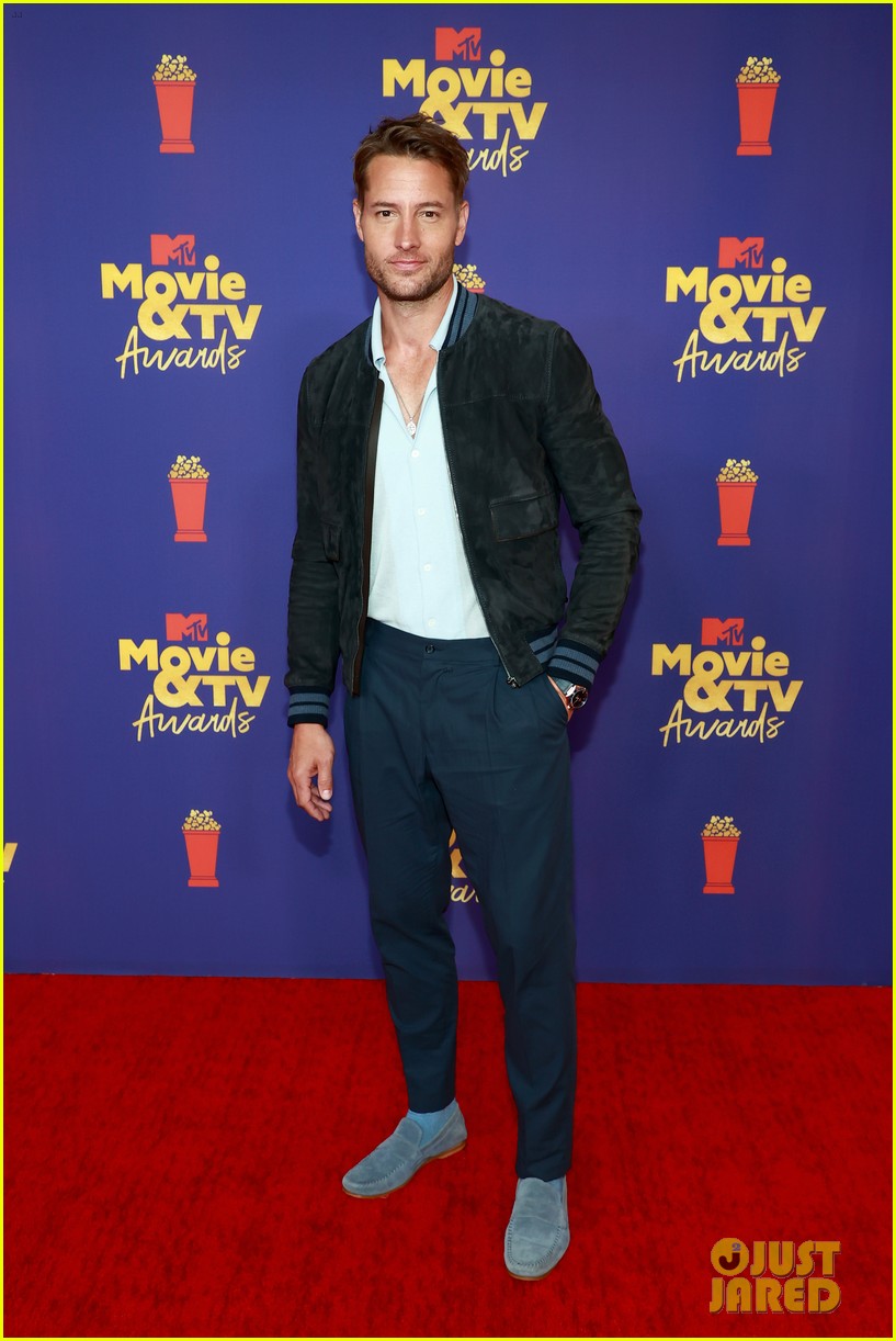 Justin Hartley Makes Red Carpet Debut with Girlfriend Sofia Pernas at MTV Movie & TV Awards 2021