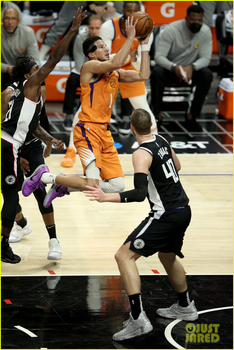Devin Booker Shares Gruesome Details of His Surgery After Nose Injury