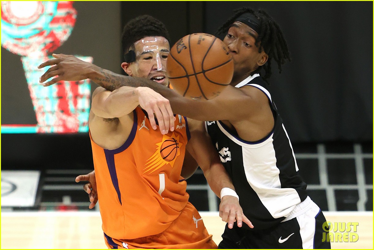Devin Booker Shares Gruesome Details of His Surgery After Nose Injury