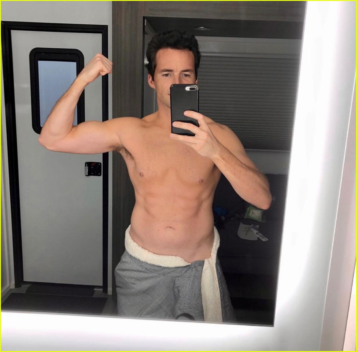 PLL's Ian Harding Shares Hot Shirtless Selfies: 'Waxed, Vaxxed, & Ready to Party'