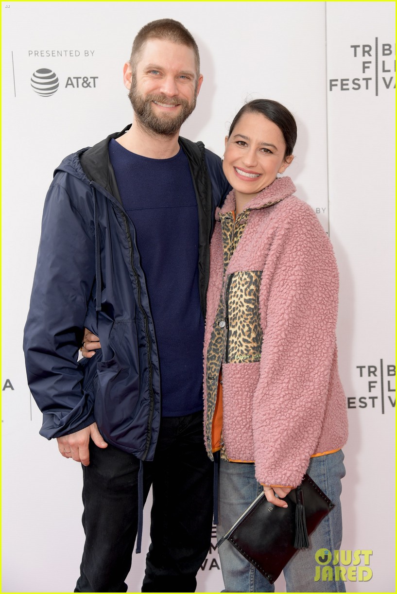 Ilana Glazer Gives Birth, Announces News with Breastfeeding Photo!