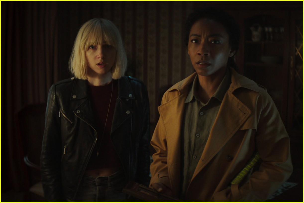 Netflix's New Series 'Clickbait' Has a Suspenseful First Trailer - Watch Now!