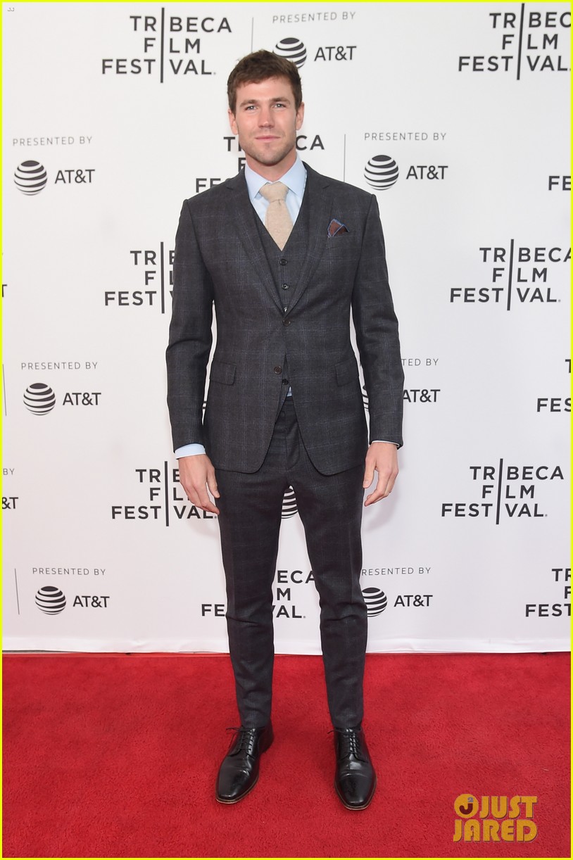 Austin Stowell Goes Shirtless in Promo for 'The White Lotus' Season Finale!