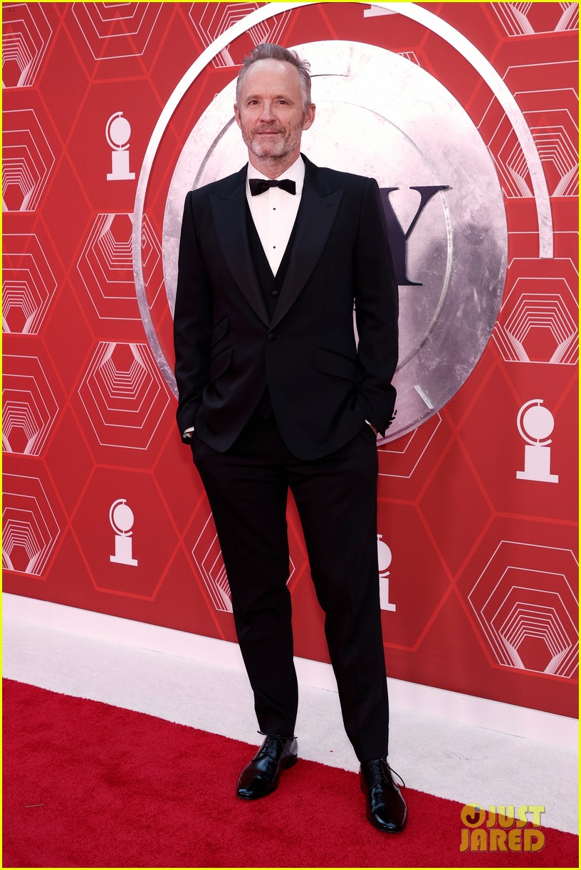 The Inheritance's Andrew Burnap & Lois Smith Win at Tony Awards 2020, Plus the Show Won Best Play!