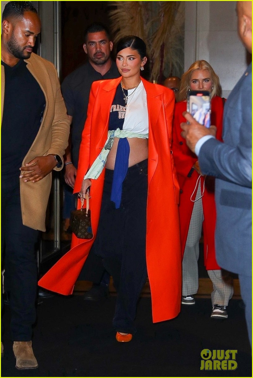 Pregnant Kylie Jenner Puts Tiny Baby Bump on Display in New York - New Photos!