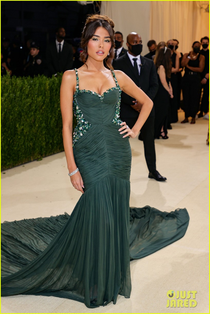 Madison Beer Stuns in a Green Gown at the Met Gala 2021