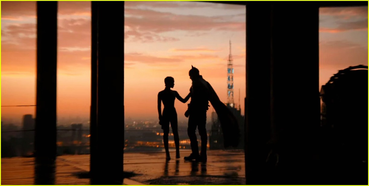 'The Batman' Trailer Starring Robert Pattinson & Zoe Kravitz Closes Out DC FanDome - Watch Now!