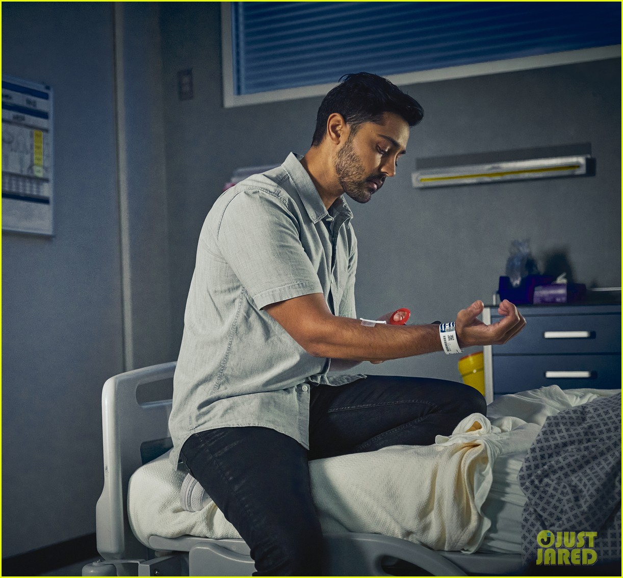 'The Resident' Reveals Fate of Emily VanCamp's Nic Nevin; Matt Czuchry Breaks Down Her Exit