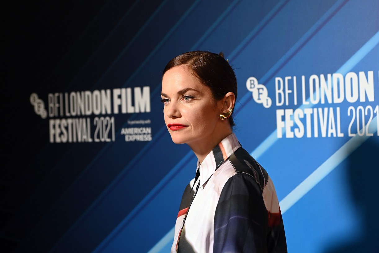 Ruth Wilson Dishes On Being Both Producer & Star of New Movie 'True Things'