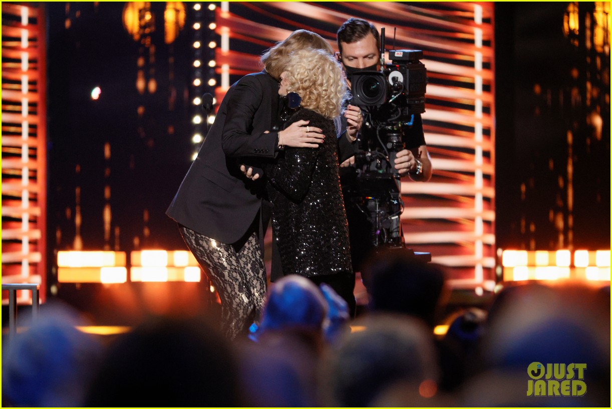 Taylor Swift Sports Lace Jumpsuit While Honoring Carole King at Rock & Roll Hall Of Fame Induction!