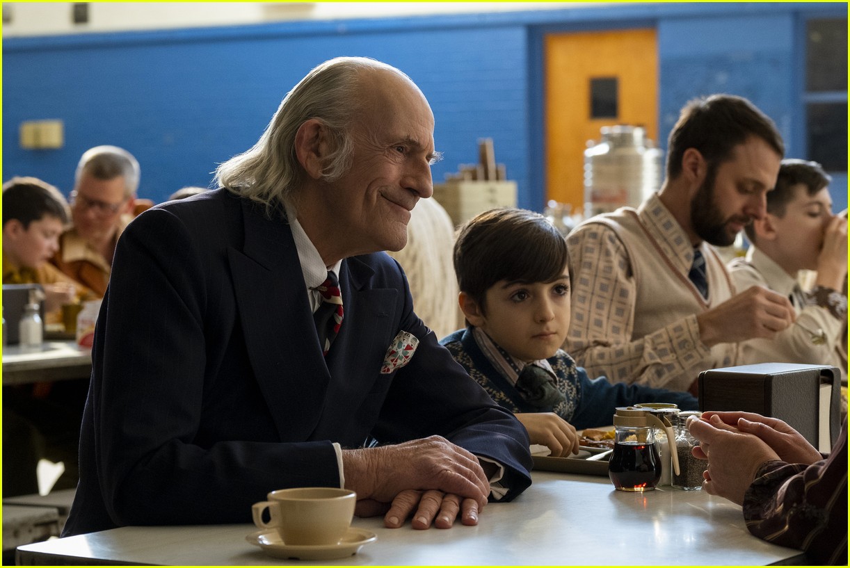 George Clooney's 'Tender Bar' Trailer Showcases Amazing Cast - Watch Now!