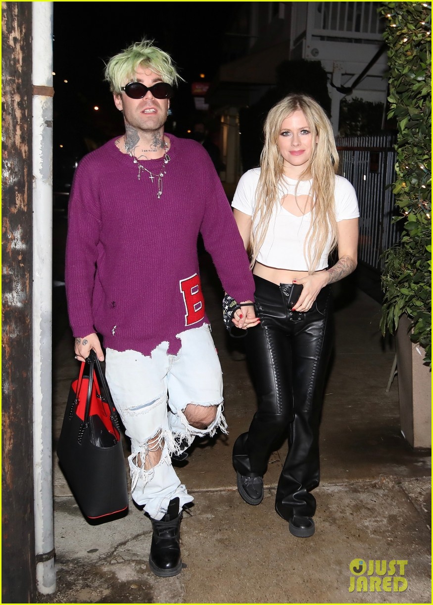 Avril Lavigne & Boyfriend Mod Sun Head Out on Date Night Hours After She Dropped New Song 'Bite Me'